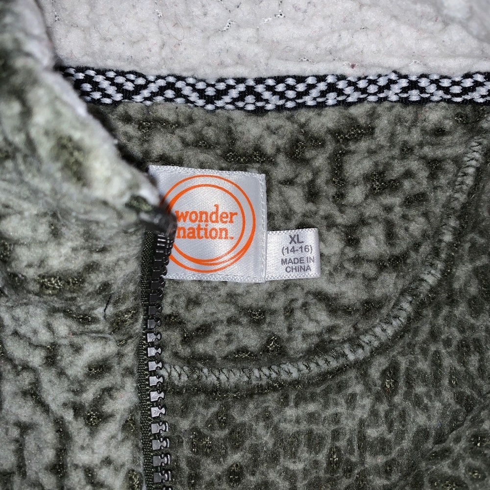 sweatshirt - Picture 2 of 2